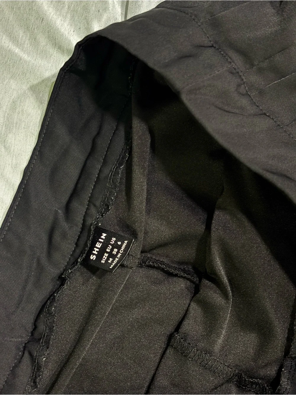SHEIN Black Pleated Skirt